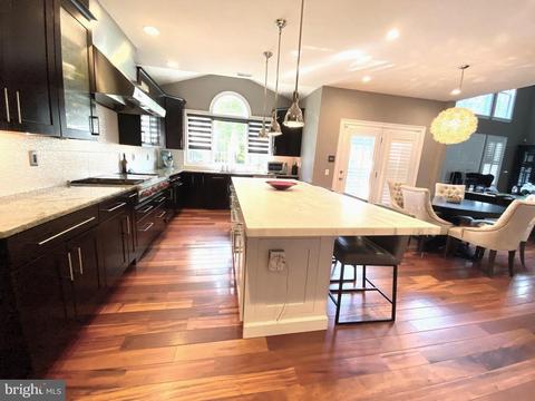 323 Oakwood Ln, Devon, PA 19333 photo 13