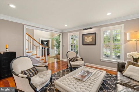 323 Oakwood Ln, Devon, PA 19333 photo 9