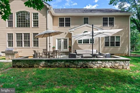 323 Oakwood Ln, Devon, PA 19333 photo 35