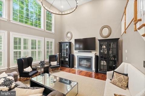 323 Oakwood Ln, Devon, PA 19333 photo 17