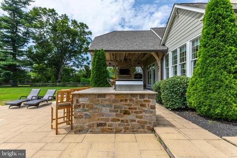 220 S Waterloo Rd, Devon, PA 19333 photo 55