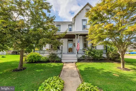 123 E Locust St, Oxford, PA 19363