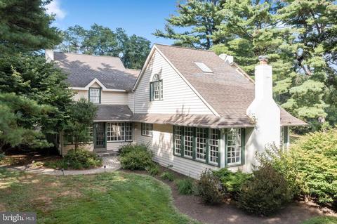 2010 Newcomen Rd, Chester Springs, PA 19425