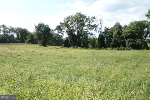628 W State Rd, West Grove, PA 19390