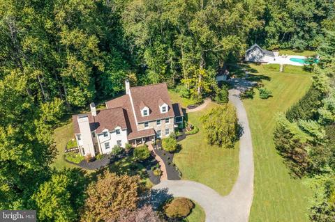 351 Hillendale Rd, Chadds Ford, PA 19317