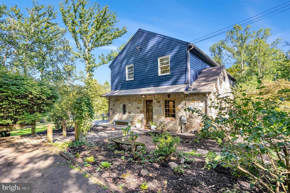 345 Jug Hollow Rd, Phoenixville, PA 19460 1 photo Movoto