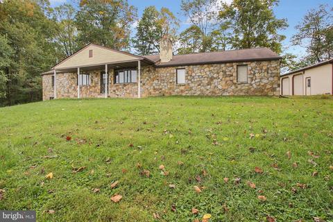455 Yoder Rd, Elverson, PA 19520 photo 3