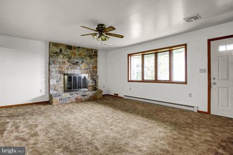 455 Yoder Rd, Elverson, PA 19520 photo 6