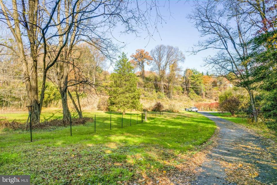 142 Chesterville Rd, Landenberg, PA 19350 photo 3