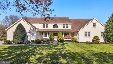 1105 Carroll Hill Dr, West Chester, PA 19382