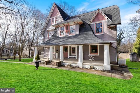 226 Old Eagle School Rd, Wayne, PA 19087