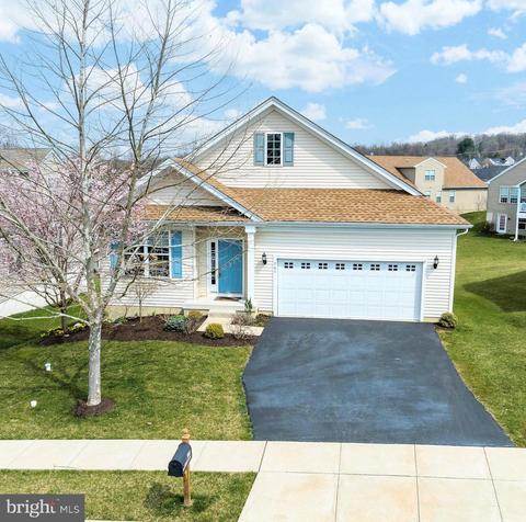 264 Gaston Ln, Coatesville, PA 19320