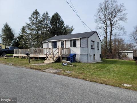 902 High St, Coatesville, PA 19320