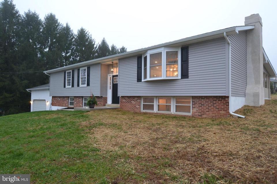 1213 Glenside Rd, Downingtown, PA 19335 28 Photos Movoto