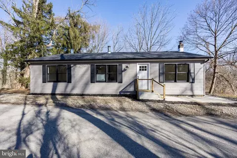 693 W Creek Rd, West Chester, PA 19382