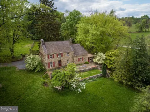 2751 Flowing Springs Rd, Spring City, PA 19475