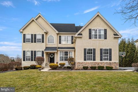 154 Candlewyck Rd, Avondale, PA 19311