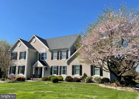 705 Peach Tree Dr, West Chester, PA 19380