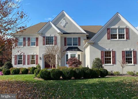 124 Portmarnock Dr, Avondale, PA 19311