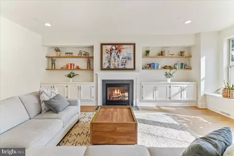 1036 James Walter Way, Kennett Square, PA 19348