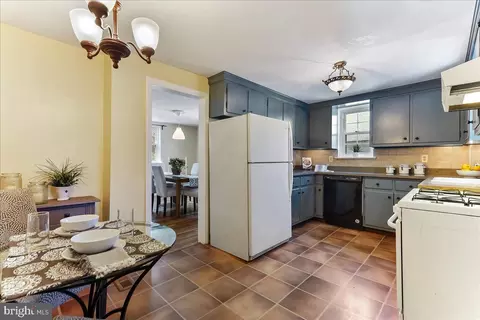 951 Radnor Rd, Wayne, PA 19087 photo 8