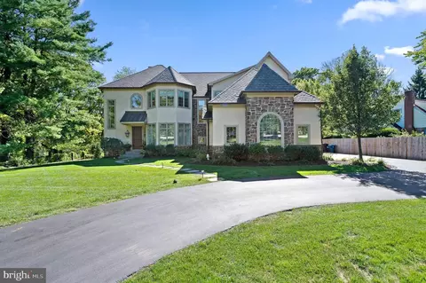 122 Old Lancaster Rd, Devon, PA 19333 photo 4