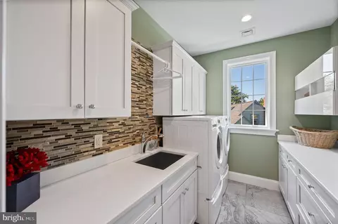 122 Old Lancaster Rd, Devon, PA 19333 photo 44