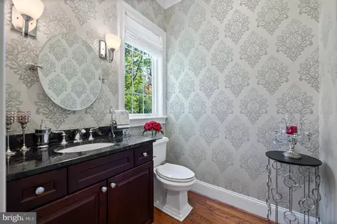 122 Old Lancaster Rd, Devon, PA 19333 photo 23
