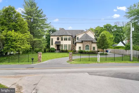 122 Old Lancaster Rd, Devon, PA 19333 photo 2