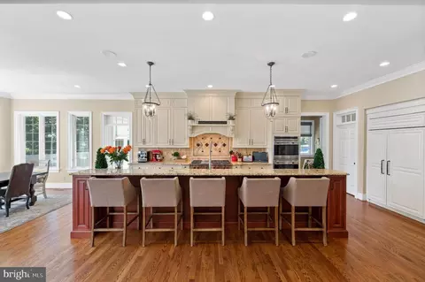 122 Old Lancaster Rd, Devon, PA 19333 photo 12