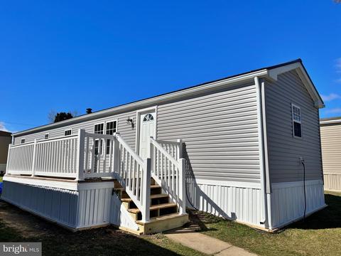 6 Vintage Ln, Honey Brook, PA 19344