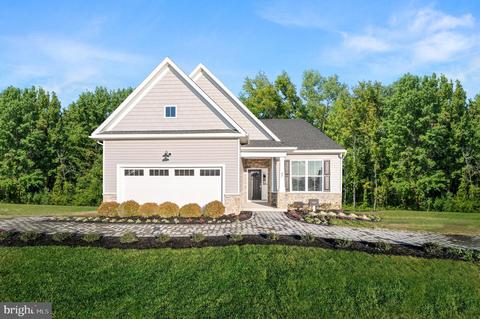 143 Lilac Ct, Coatesville, PA 19320