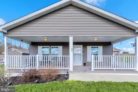 538 Saint Patty Dr, Nottingham, PA 19362