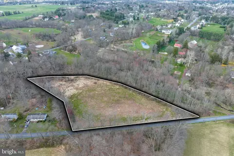 121 Sawmill Rd, Pottstown, PA 19465