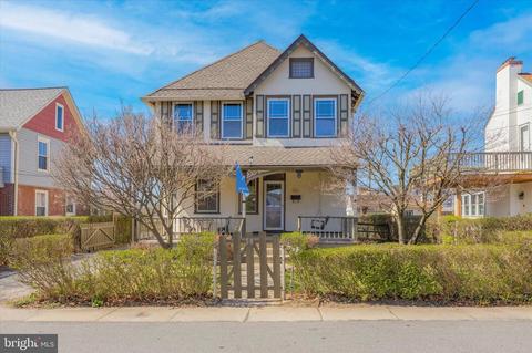 58 Bridge Ave, Berwyn, PA 19312