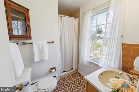 327 Berkley Rd, Devon, PA 19333 photo 16
