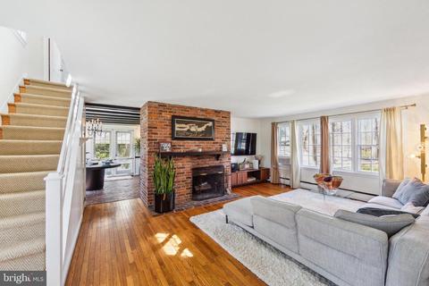 327 Berkley Rd, Devon, PA 19333 photo 6