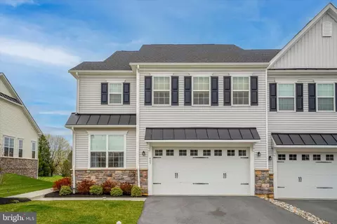 405 Lee Pl, Exton, PA 19341