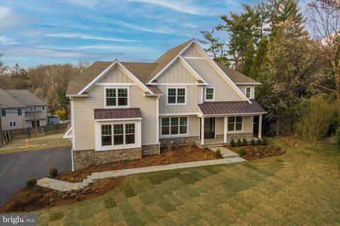 139 Clover Hill Ln, Wayne, PA 19087