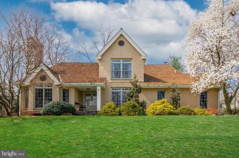 7 Woodford Ln, Malvern, PA 19355