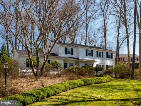 1055 E Niels Ln, West Chester, PA 19382