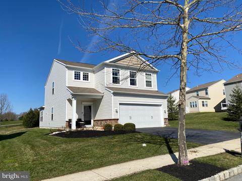 513 Prizer Ct, Downingtown, PA 19335
