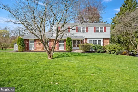 649 Marydell Dr, West Chester, PA 19380