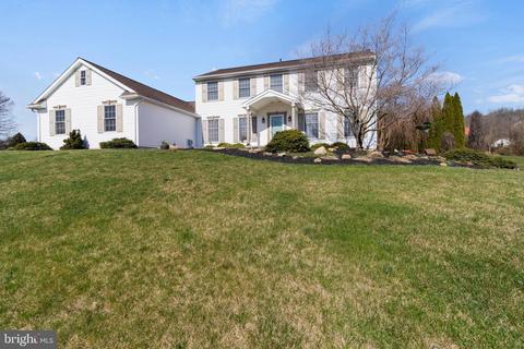 106 Freedom Valley Cir, Coatesville, PA 19320