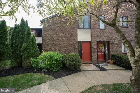 1608 Mountainview Dr, Chesterbrook, PA 19087