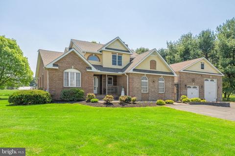 1620 Lewisville Rd, Oxford, PA 19363