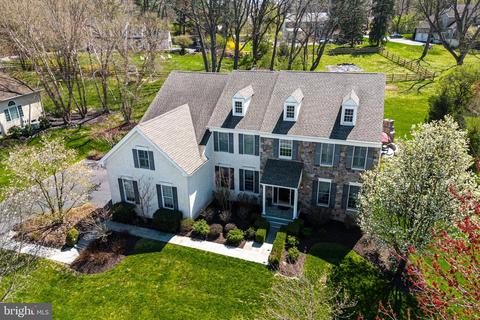 124 Berwick Dr, West Chester, PA 19382