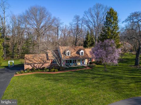 915 Springwood Dr, West Chester, PA 19382