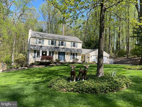 355 Peck Rd, Downingtown, PA 19335