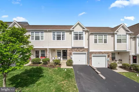 2747 Shelburne Rd, Downingtown, PA 19335